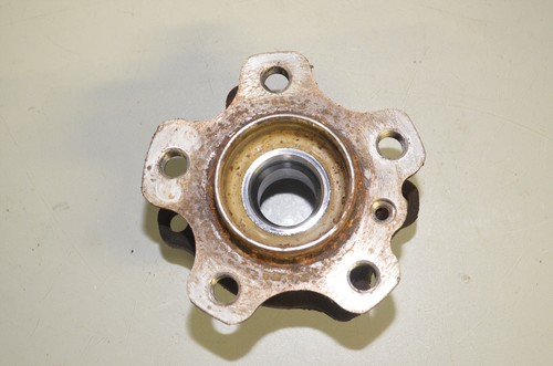 BMW G30 530e Radnabe mit Lager hinten Wheel hub with bearing 8838134 6899175