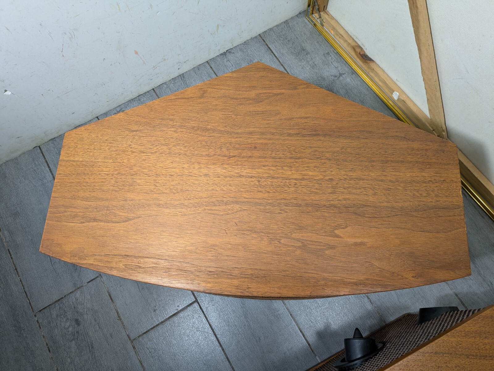 Picture 5 of 24