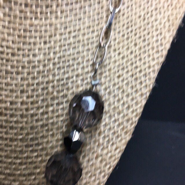 Gray Faceted Silver Necklace Translucent Iridesce… - image 4