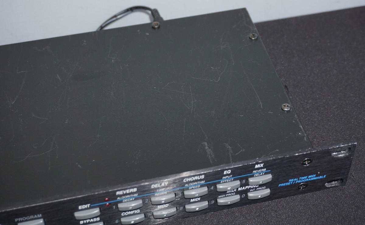 Alesis MIDIVERB III 3 90's Digital Reverb & Multi Effects 1U Rack