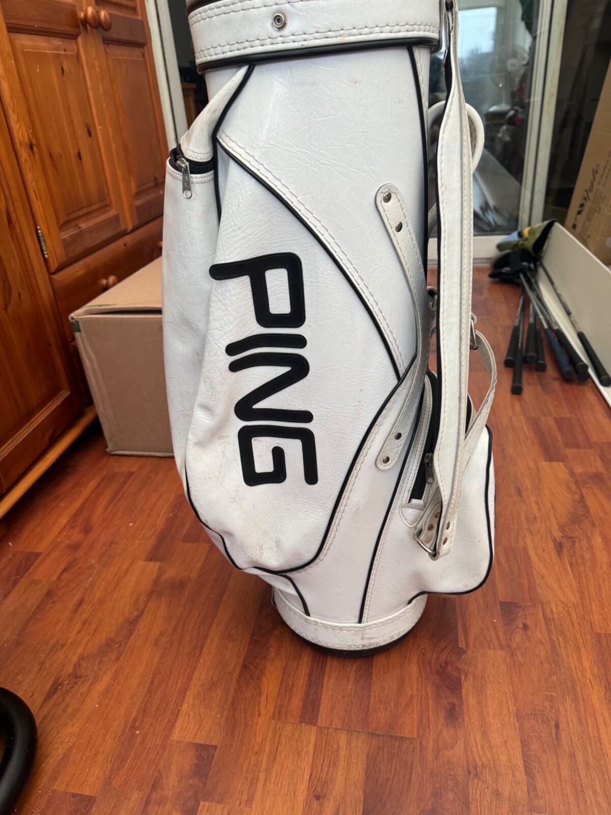 Ping vintage white leather golf bag. 6 slots eBay
