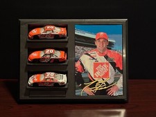 2001 Winner's Circle 1/64 3 Car Gift Pack Tony Stewart