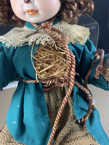Vintage Marie Osmond Doll Wizard Of Oz Porcelain Baby Scarecrow EUC Limited HTF - Picture 13 of 14