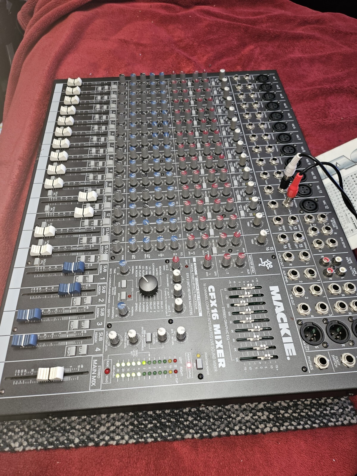 Mackie CFX 16 Mixer 4 Buss w/32 Bit Effects eBay