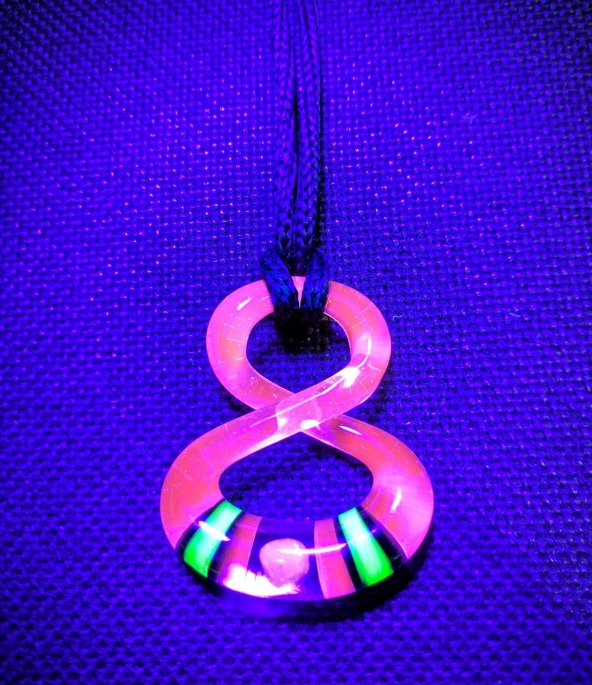 Colgante eléctrico de vidrio Natey Love de 3 pulgadas flamenco e Illuminati Foto 2 de 2