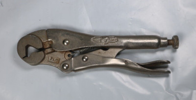 Petersen Vise-Grip 7LW 7'' V-Jaw Locking Pliers Wrench/Wire Cutter Steel