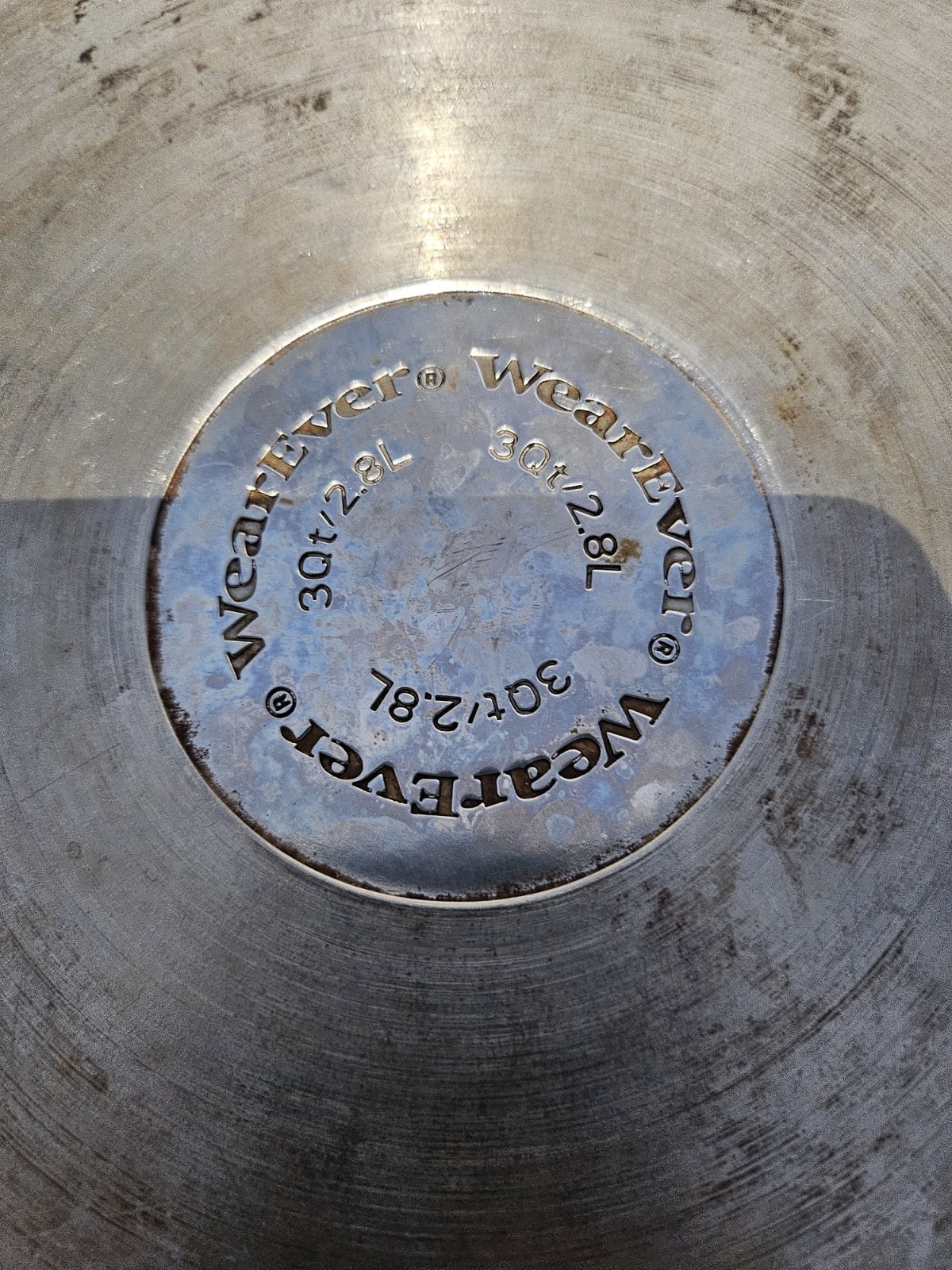 Wear Ever 3 Quart Dual Pour Spout Stainless Steel Sauce Pan With Strainer Lid