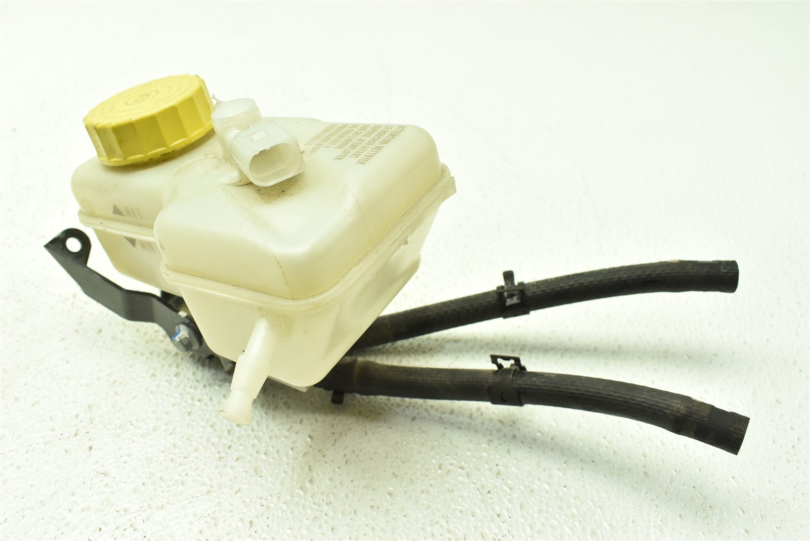 McLaren 570s Brake Fluid Reservoir Tank 