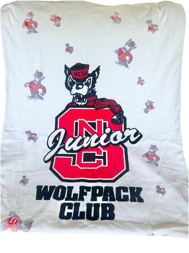 Collectible Beach Towel Wolfpack Fan NCSU Team NCAA Sport Memorabilia Free Ship - Picture 5 of 7