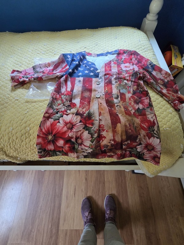 Women's Summer Shirt Size Med