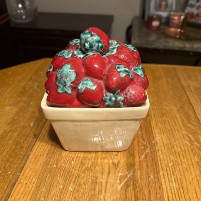 House Of Webster Ceramic Strawberry Basket Container Kitchen Decoration 