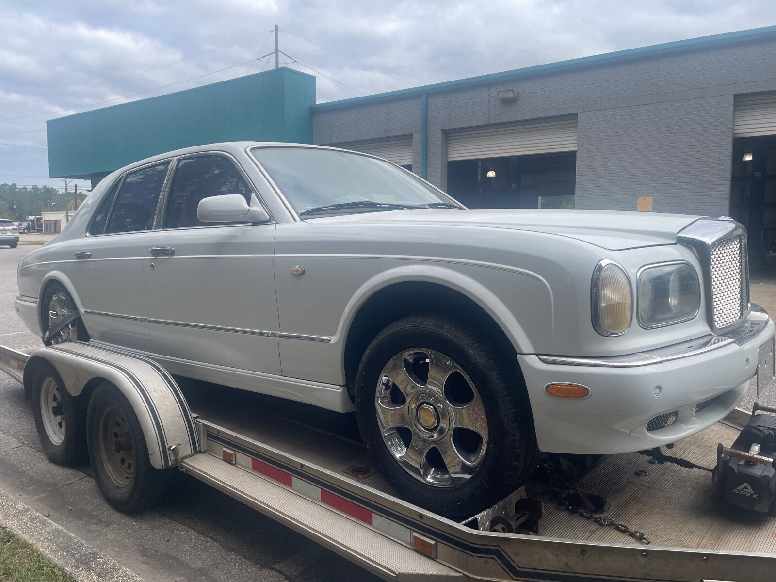 BENTLEY ARNAGE POWER SEAT MOTOR ROLLS ROYCE SERAPH. WE ARE PARTING OUT 12 ARNAGE