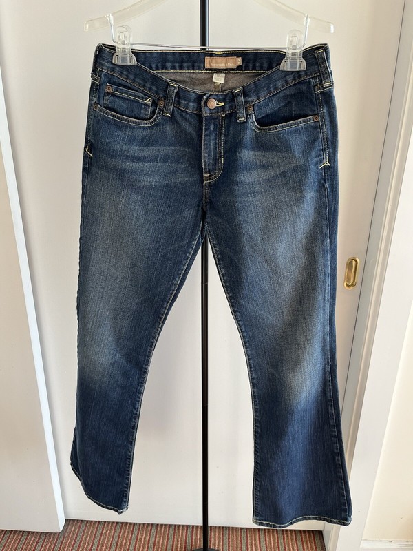 Women's Abercrombie & Fitch Madison Mid Rise Stretch Flare Jean Sz 8R 35" Waist