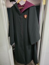 AUTHENTIC UNIVERSAL STUDIO WIZARDING WORLD OF HARRY POTTER GRYFFINDOR ROBE XS