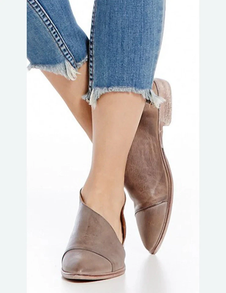 Botas Free People Royale Flats couro marrom acinzentado recortado biqueira pontiaguda tamanho 38 7.5 - Imagem 2 de 4