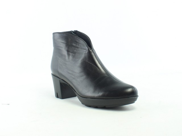 munro robynette bootie