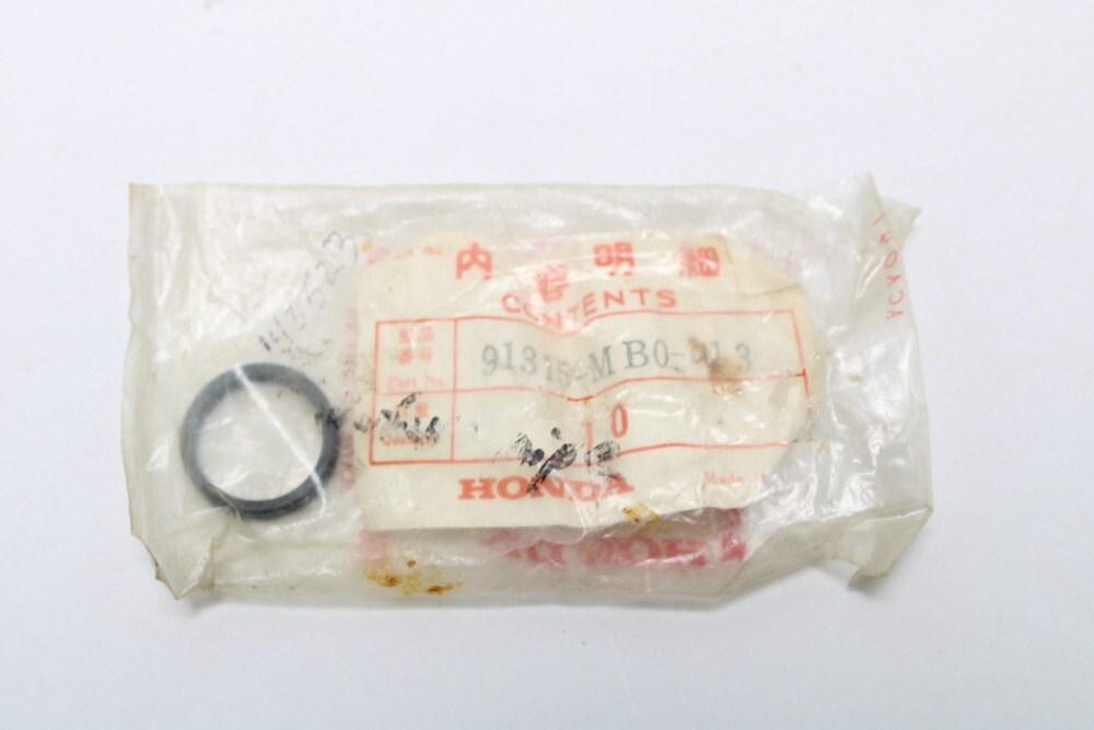 Honda VF700 VF750 VF1100 VTX 1800 91315-MB0-013 Water Pipe Seal (3