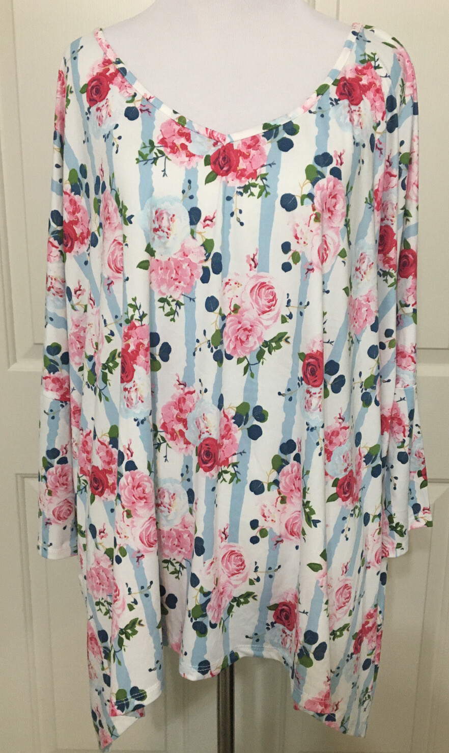 NWT DOUBLJU size 2X ivory pink blue floral short sleeve top women's