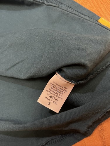 RIVIAN Employee Electric Truck logo T-SHIRT Pickup SUV Teal Small Genuine Merch - 第 8/11 張圖片