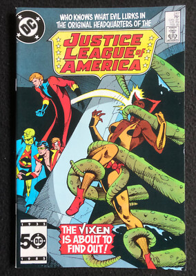 JLA JUSTICE LEAGUE OF AMERICA Vol. 1   No Place like home   No. 247 US DC Comic