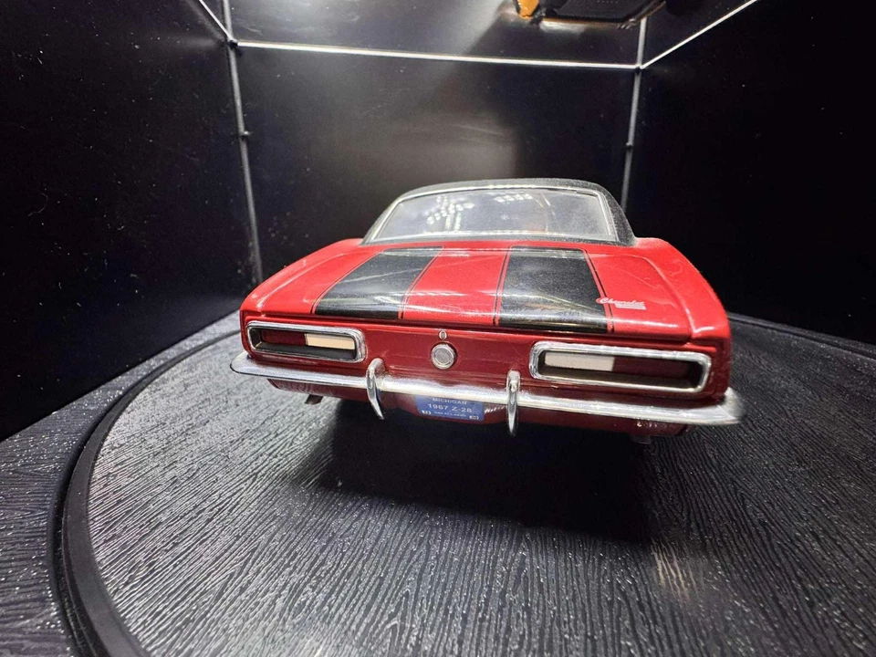 1:18 Exact Detail Lane Chevrolet Camaro Z28 1967 Rot - Bild 2 von 4