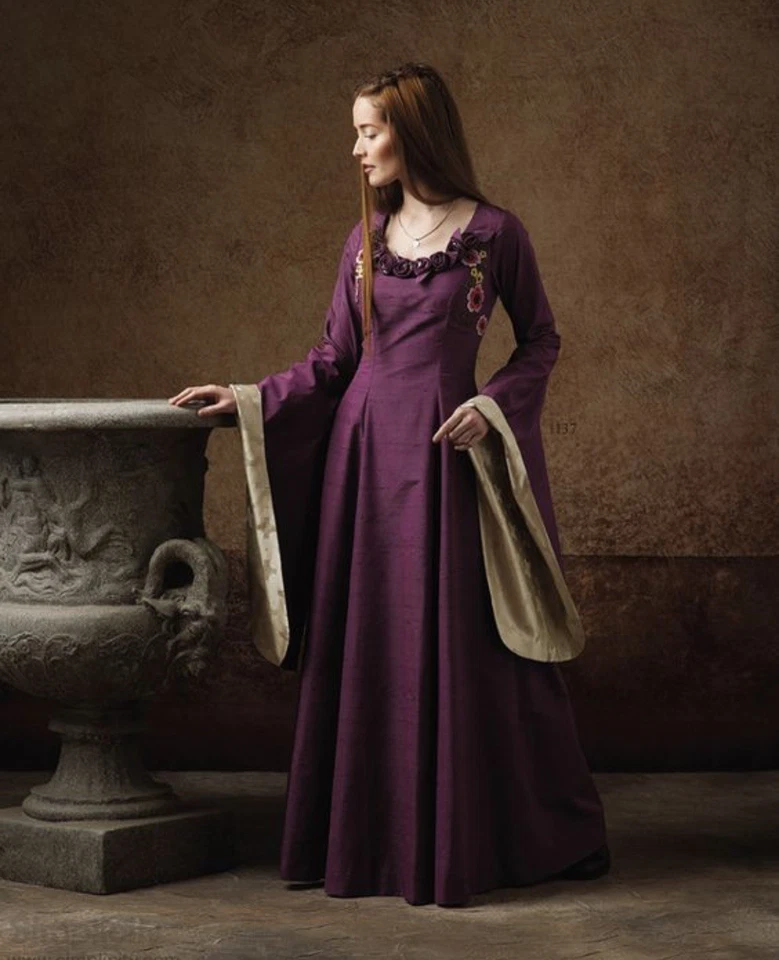 1137 Simplicity Dress Gown Medieval Costume Renaissance Sizes 6-14 Andrea Schewe - Image 3 of 4