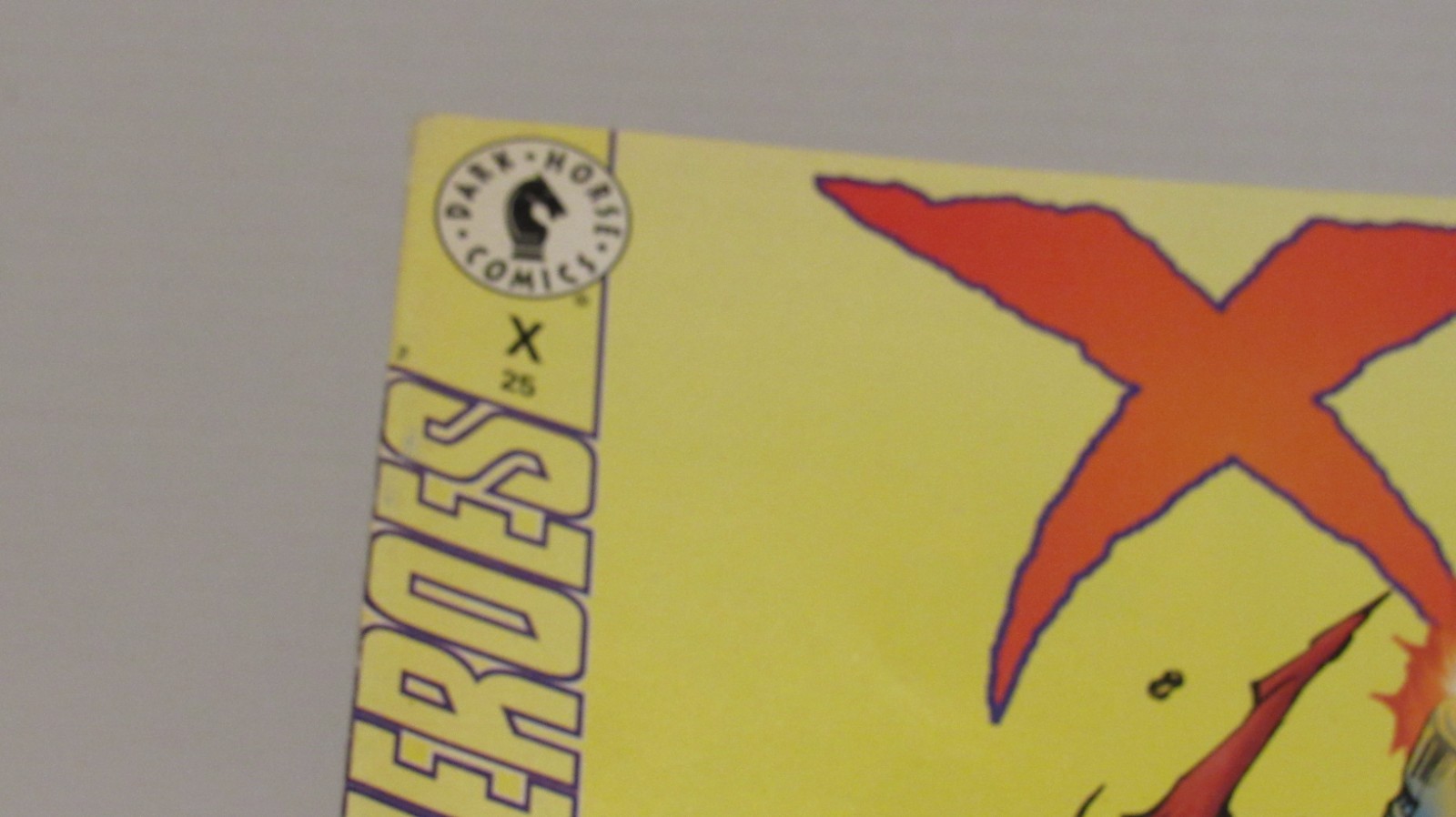 Dark Horse Comic Dark Horse Heros 1996 Light Wear See Photos