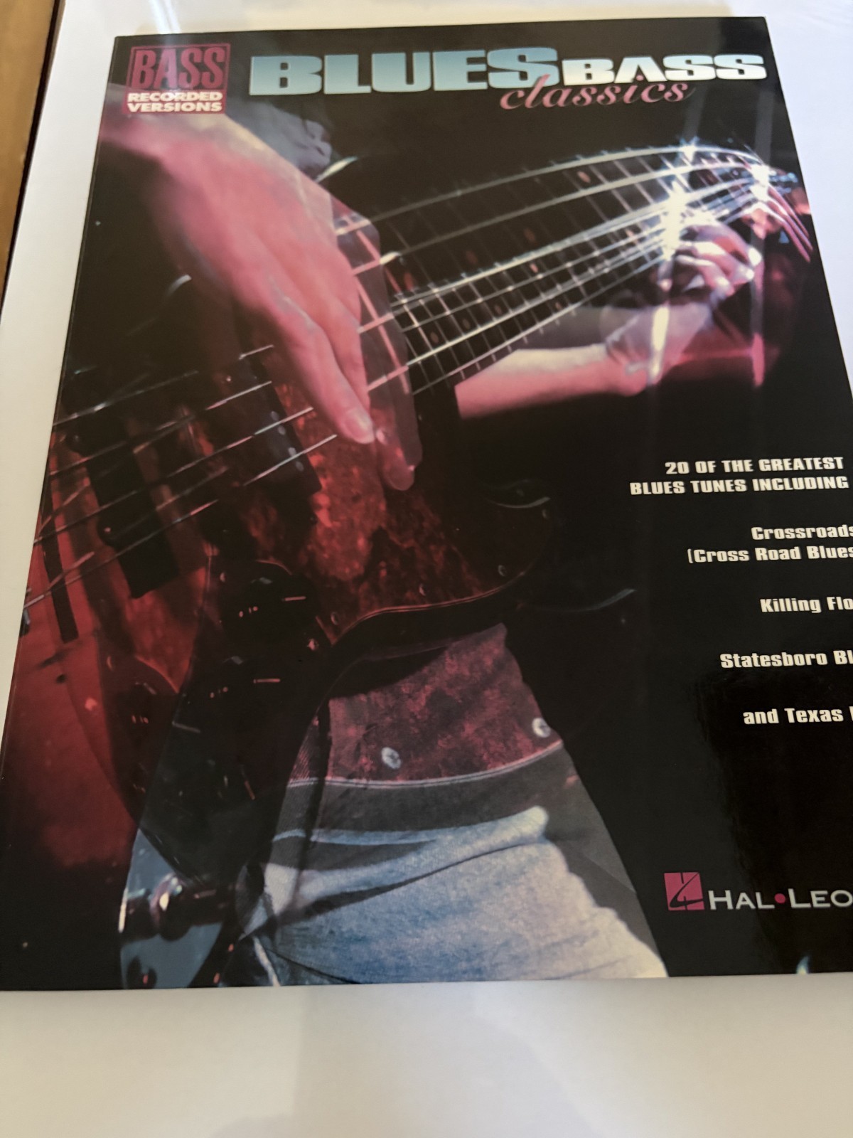 BLUES BASS CLASSICS - bass recorded version - hal leonard