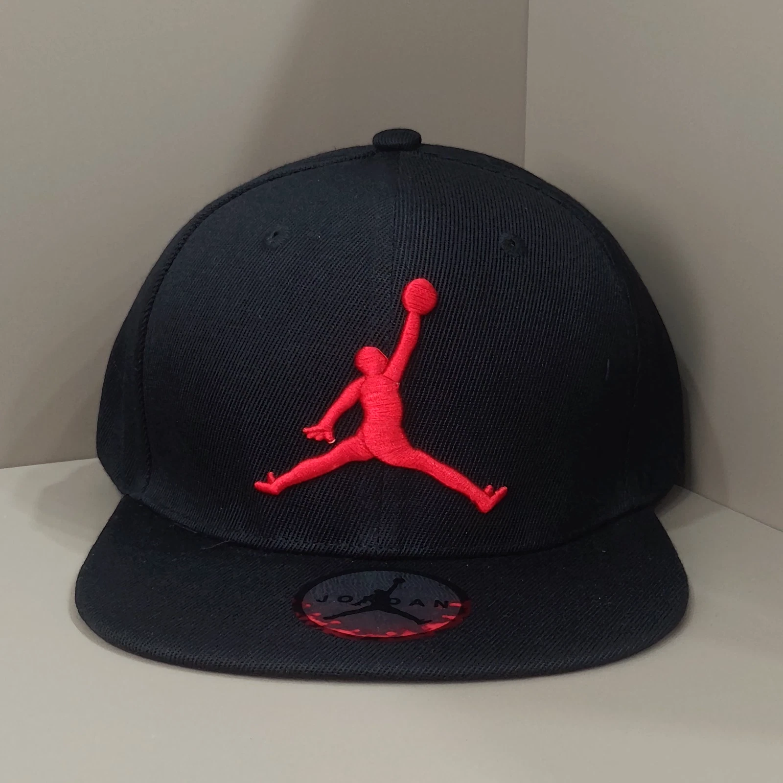 Jordan Outdoor Red Label Black Flat Brim Hat Adjustable
Opens in a new window or tab