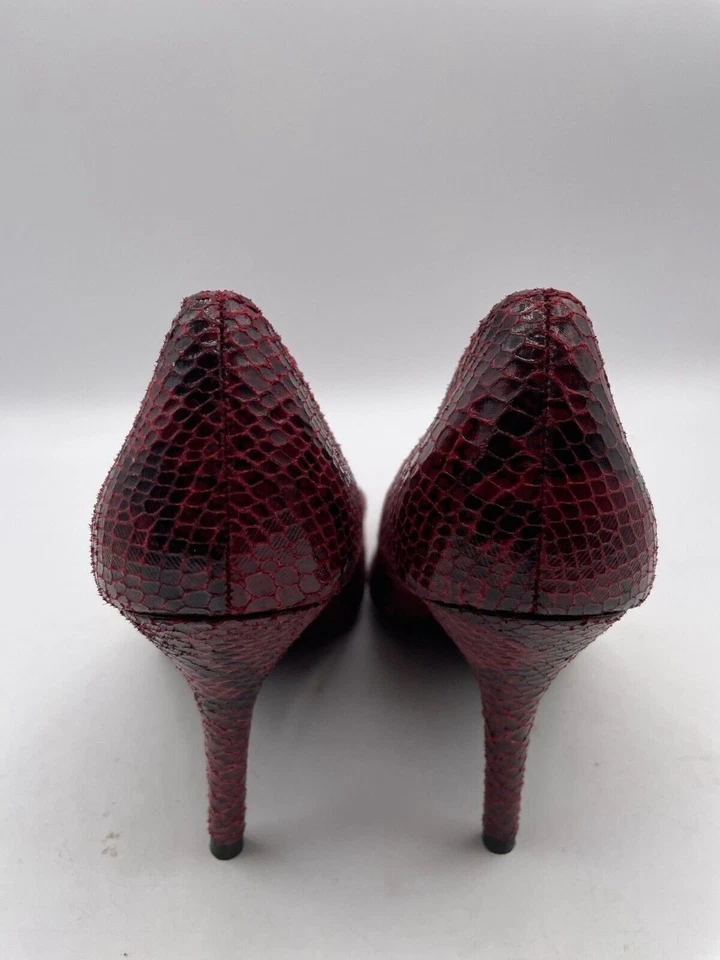 Zapatos de tacón alto Mossimo para mujer talla 9,5 rojo/negro punta puntiaguda sin cordones de cuero Foto 3 de 4