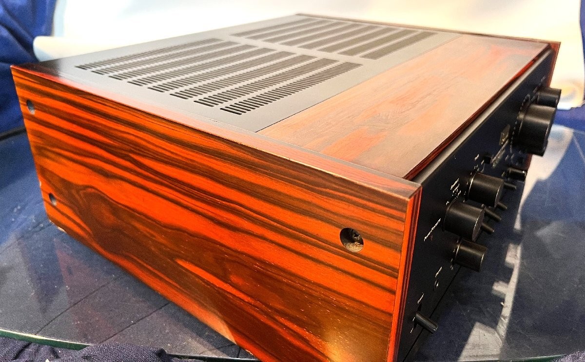 SANSUI AU-D907 LIMITED Thorough maintenance Relaxing high quality