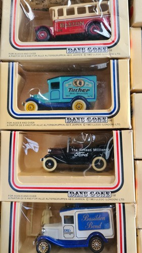LLEDO DAYS GONE Huge Bundle/Job Lot 86x Boxed Diecast Models - Picture 19 of 24
