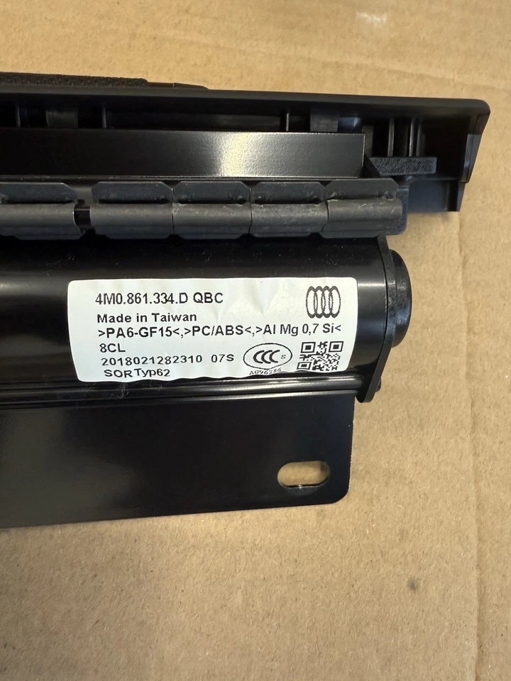 Cortinas puerta trasera audi q7 2017-2024 Foto 4 de 4