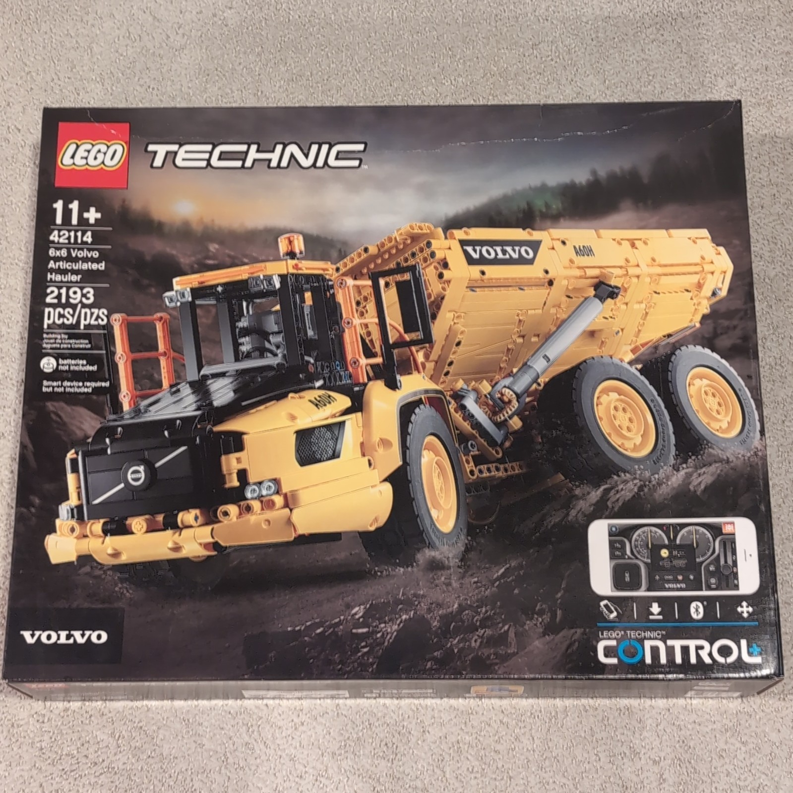 LEGO Technic #42114 6x6 Volvo Articulated Hauler New Factory Sealed Retired Set
