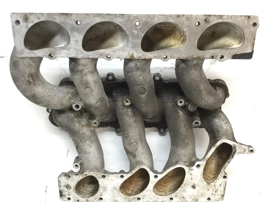 Нижний впускной коллектор 8 цилиндров 2005-2011 VOLVO XC90 S80 30720334 - Изображение 4 из 4