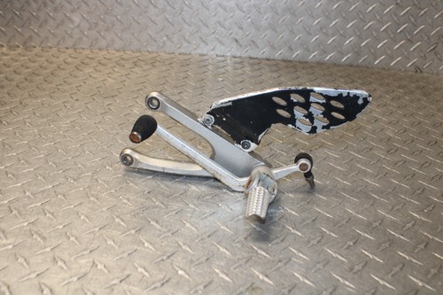 04 / 06 Yamaha R1 / YZF-R1 Front Left Foot Peg Bracket Gear Shifter Pedal Set - Picture 2 of 13
