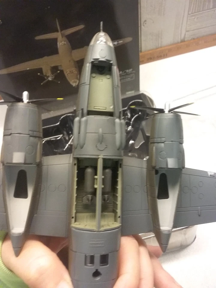 Forces of Valor U.S. B-26B Marauder 1/72 85084 pre-owned - Image 3 of 4