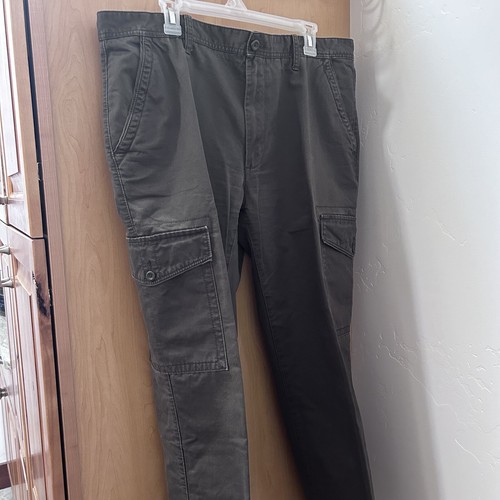St John's Bay Men's 38x30 Olive-Green Chino Pants Slacks Flat Front Actual 38x29 - Picture 7 of 11