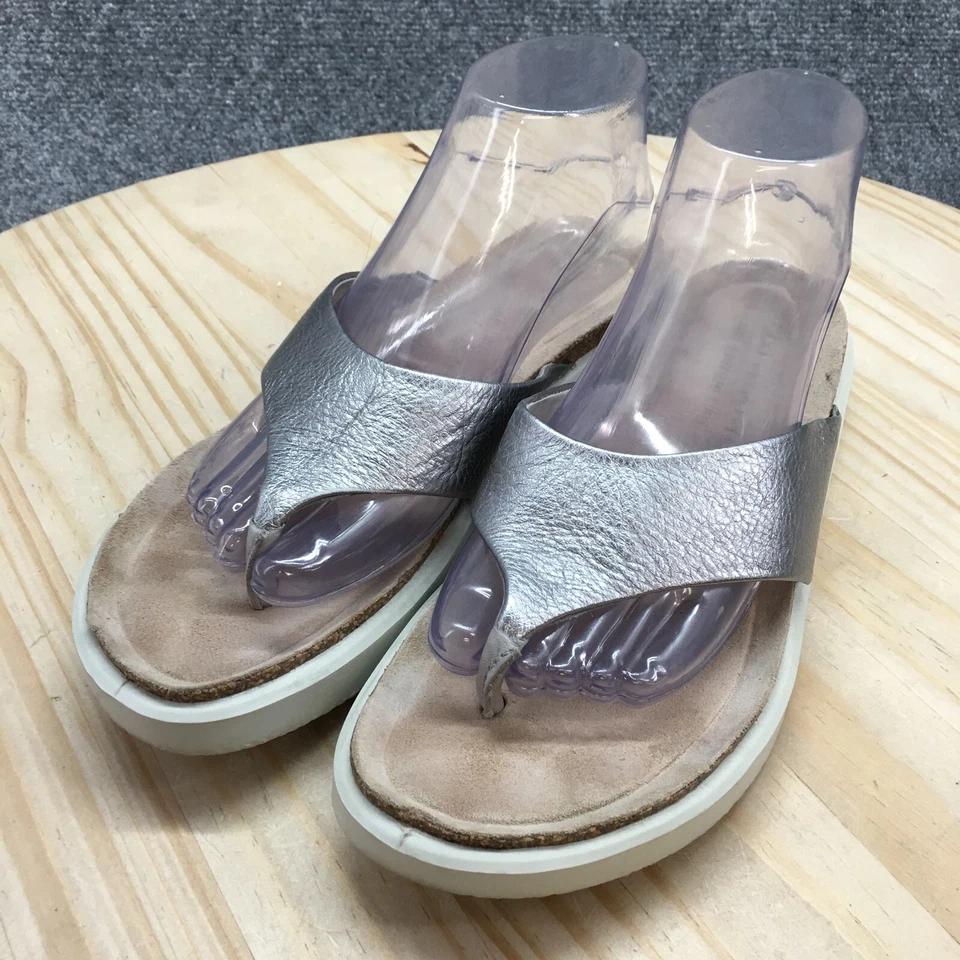 Sandalias Ecco para mujer 8 Corksphere tanga puntera plateada planas cómodas 27180301708 Foto 3 de 4