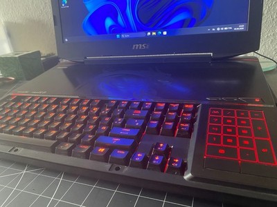 MSI GT83VR 6RE Titan SLI (32 GB RAM, 2× GTX 1070, 1 TB NVMe
