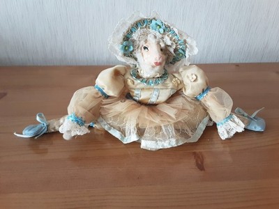 Seltene Vintage Katherine's Collection Wayne Kleski nicht mehr produziert Skye Blu Schaf Sitzsack Puppe