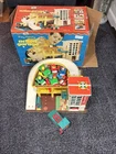 Vintage Fisher Price 930 Parking Ramp Action Garage Little People W/Box & Extras