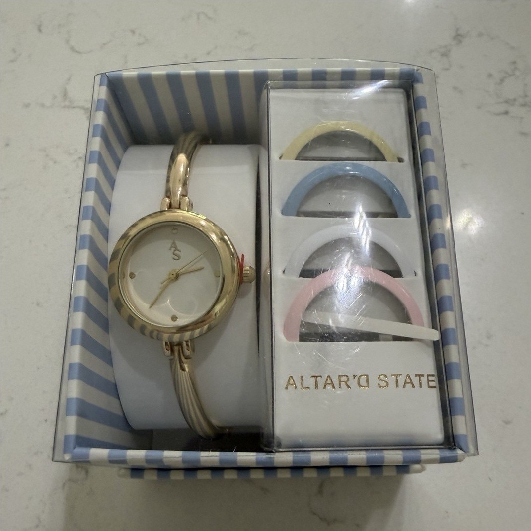 Altar'd State AS24 Gold Tone Bangle Watch Quartz Analog w/ Extra Bands Box