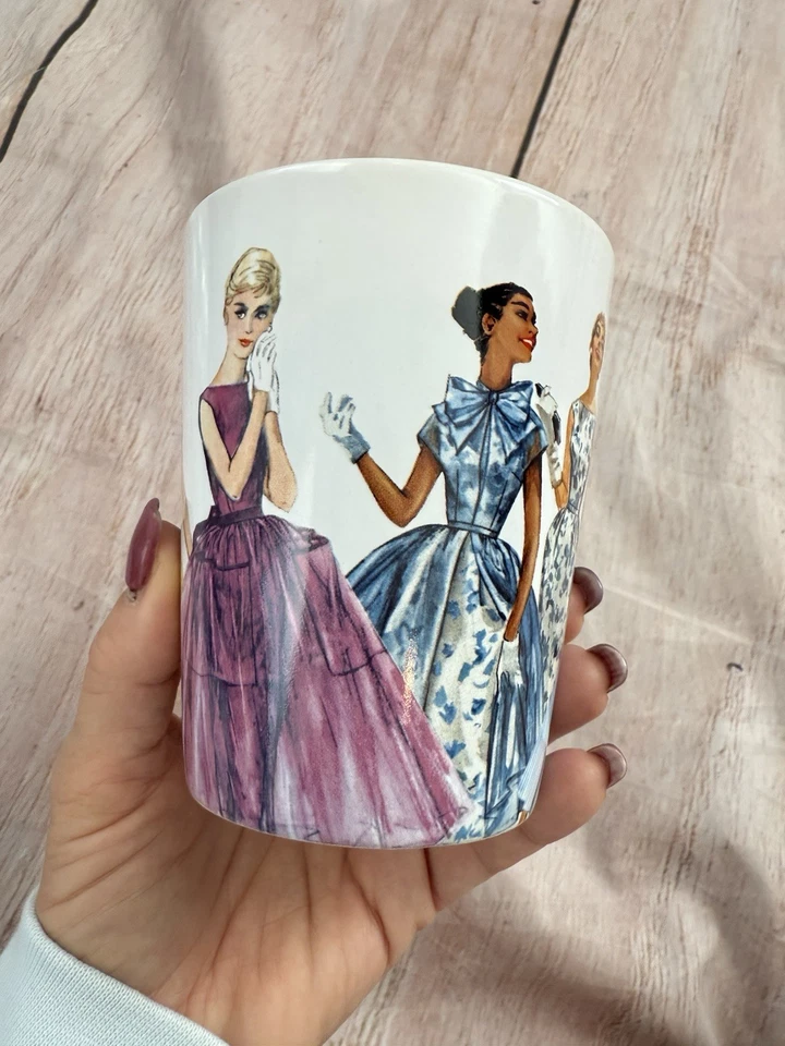 Taza de café Simplicity Vintage 1950 patrones de vestido 12 onzas moda retro Foto 2 de 4