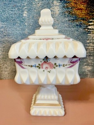 Westmoreland Floral/Bows Wedding Cake Box Pedestal Candy Dish Lid Vtg Milk Glass