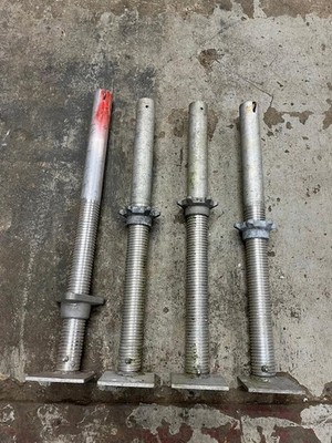 GERÜST TURMBEINE - FLACHE PLATTEN - 4ER SET - 660 MM LANG