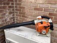 Stihl BG86 Handheld 2-Stroke Petrol Leaf Blower.