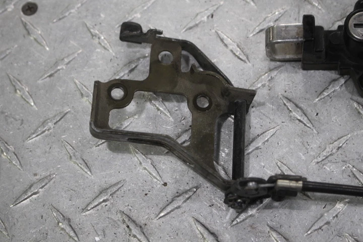 1985 HONDA MAGNA 700 VF700C CONJUNTO DE TRAVA DE IGNIÇÃO SEM CHAVE - Imagem 3 de 4