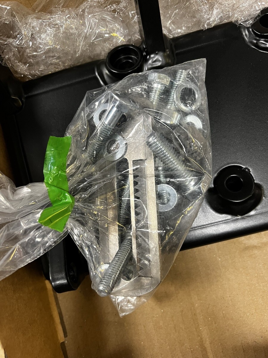 82399404494 Climate compressor supporting bracket BMW M10 BLOCK  