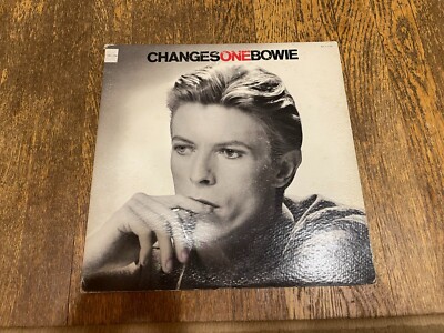 David Bowie LP - ChangesOneBowie - RCA Victor Records AQL1-1732 1976